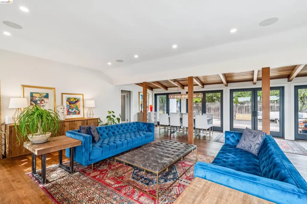 3320 Burdeck Drive Oakland CA 94602