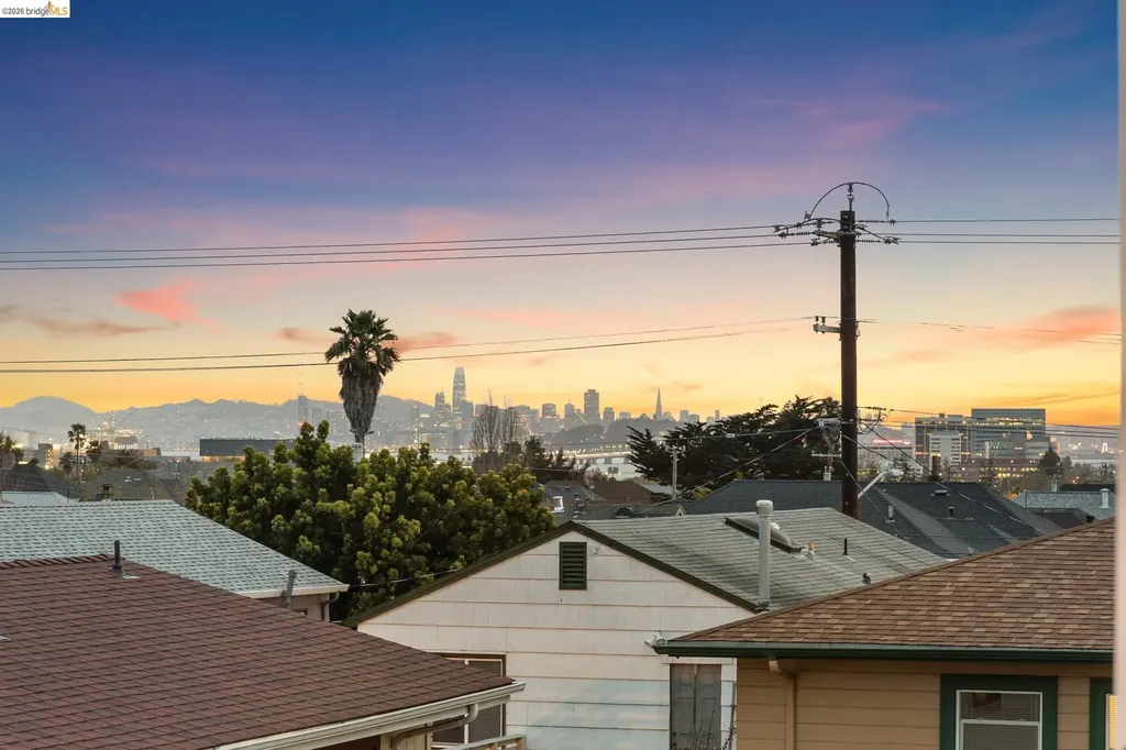 667 Alcatraz Avenue Oakland CA 94609