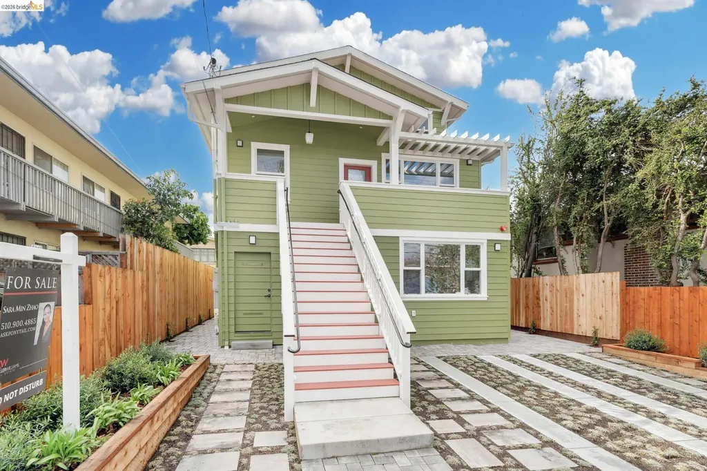 667 Alcatraz Avenue Oakland CA 94609