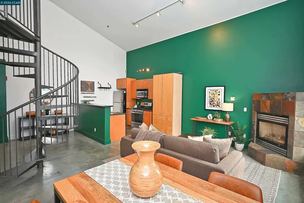 675 8th Street Oakland CA 94607