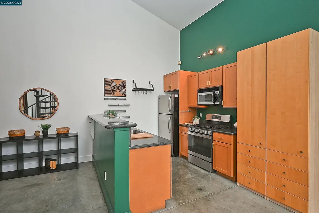 675 8th Street Oakland CA 94607