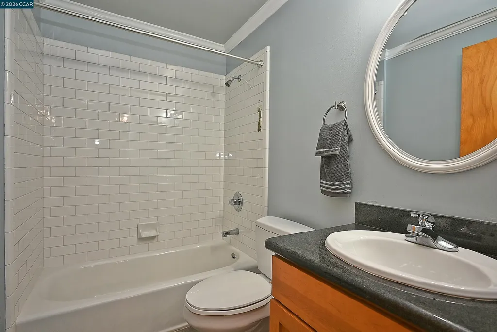 675 8th Street Oakland CA 94607