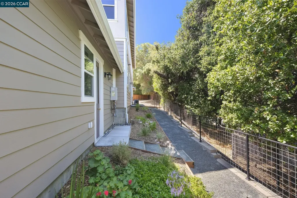 208 Valley View Place El Sobrante CA 94803