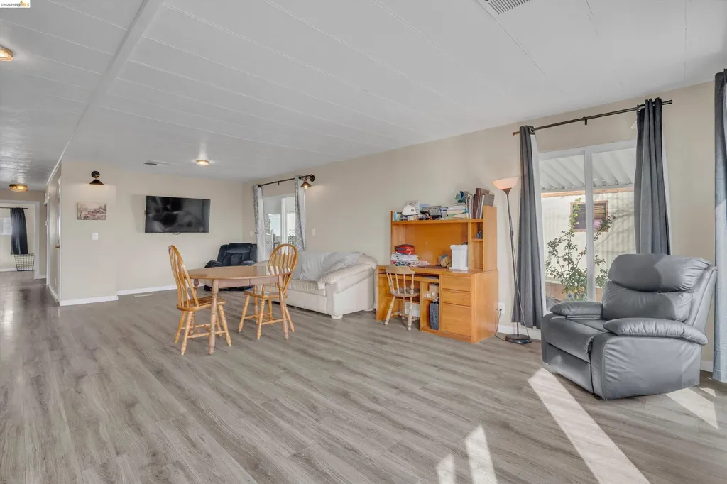 180 Algiers Circle Pacheco CA 94553