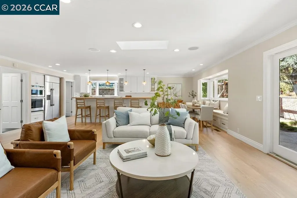 7 Whitehall Drive Orinda CA 94563