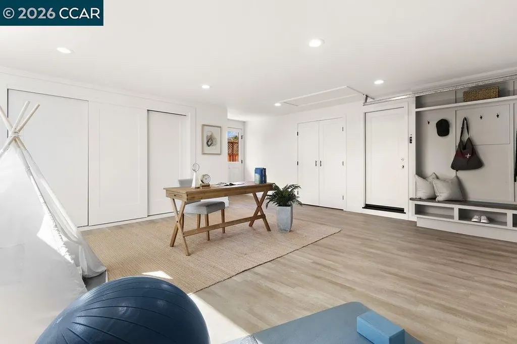 7 Whitehall Drive Orinda CA 94563