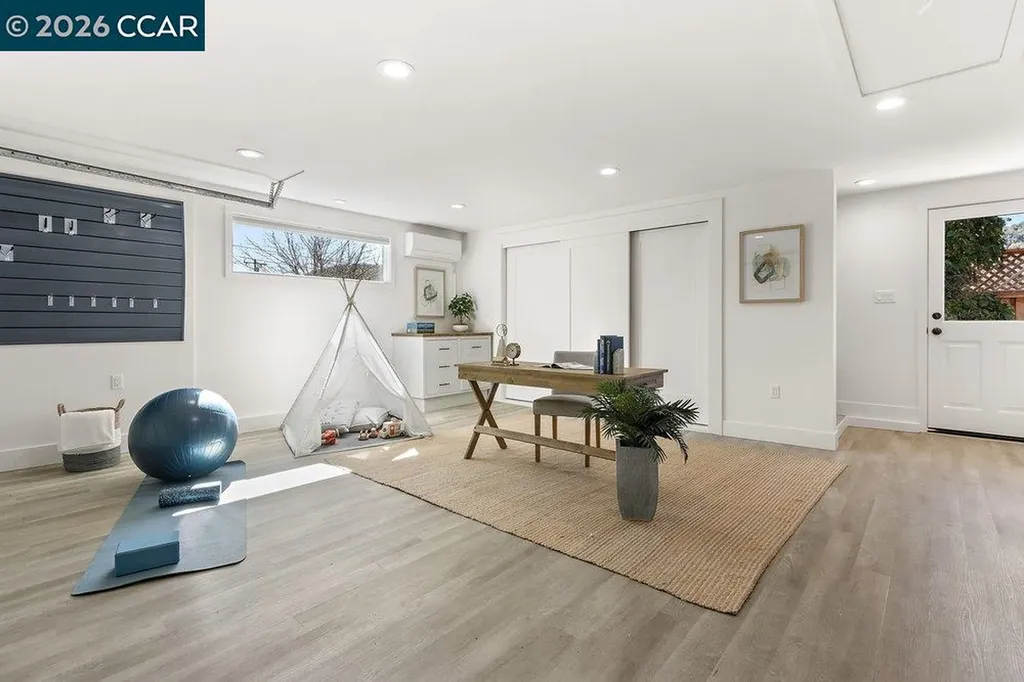 7 Whitehall Drive Orinda CA 94563