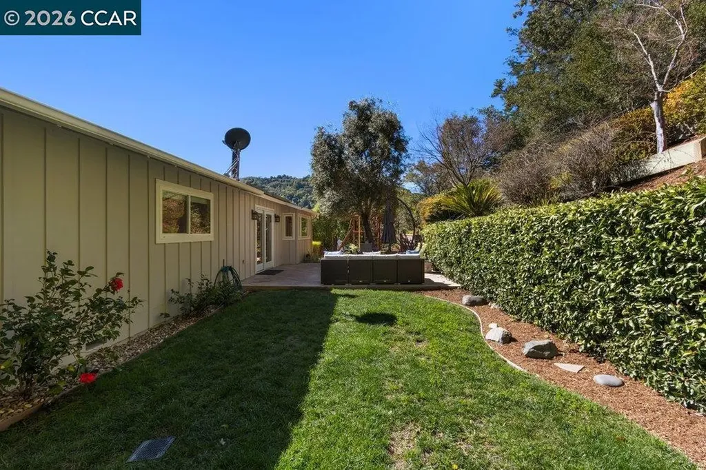 7 Whitehall Drive Orinda CA 94563