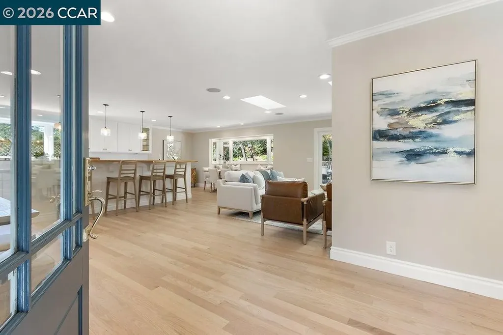 7 Whitehall Drive Orinda CA 94563