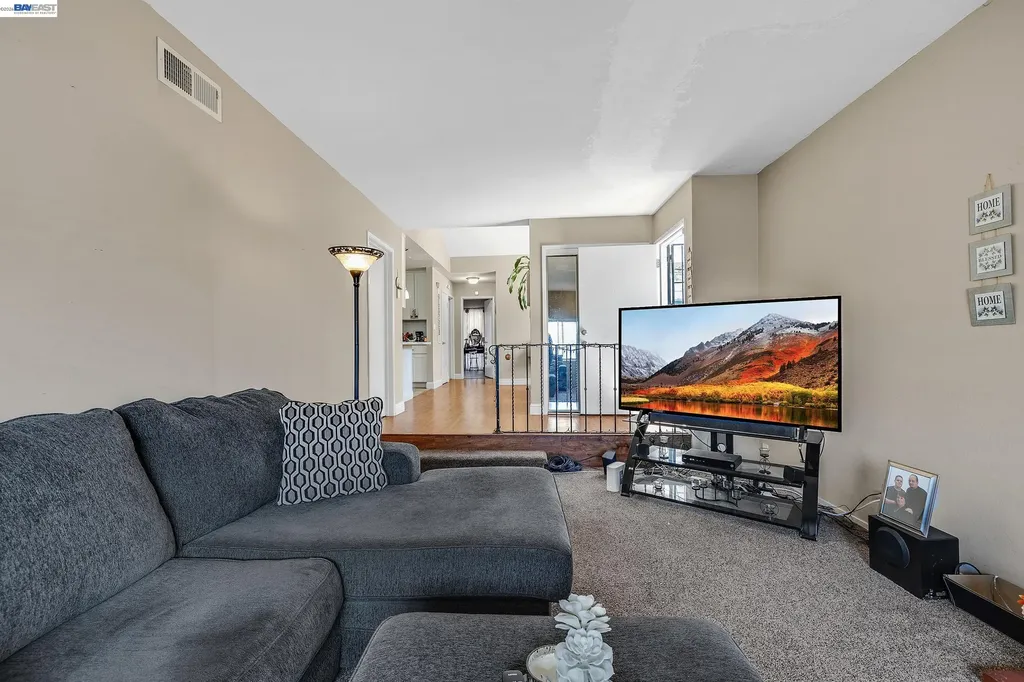 30236 Vanderbilt Street Hayward CA 94544