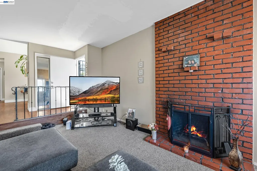 30236 Vanderbilt Street Hayward CA 94544