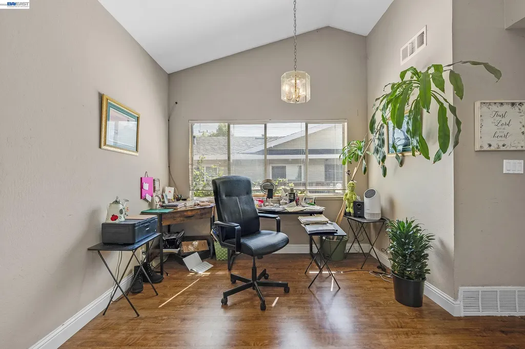 30236 Vanderbilt Street Hayward CA 94544