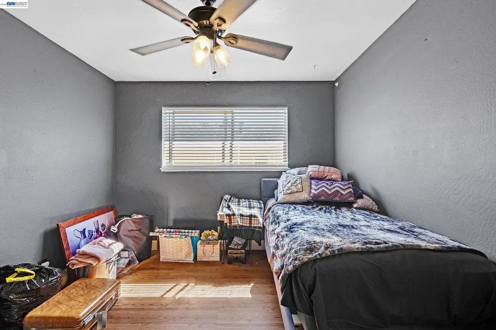 30236 Vanderbilt Street Hayward CA 94544