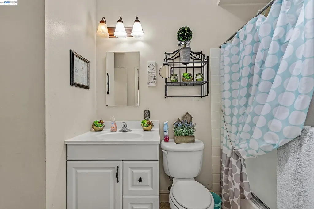 30236 Vanderbilt Street Hayward CA 94544