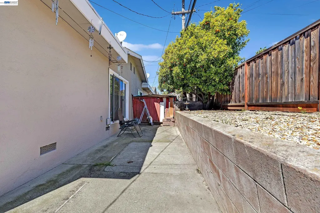 30236 Vanderbilt Street Hayward CA 94544