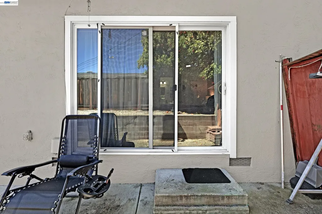 30236 Vanderbilt Street Hayward CA 94544