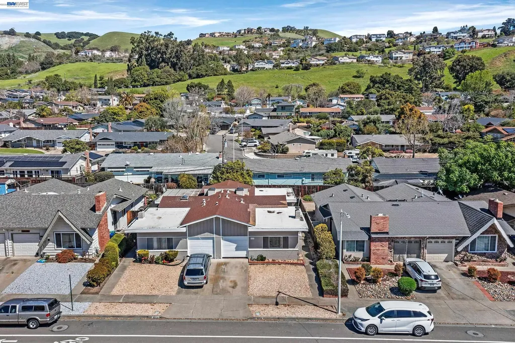 30236 Vanderbilt Street Hayward CA 94544