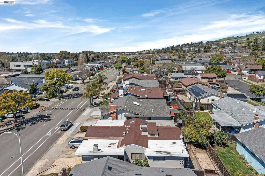 30236 Vanderbilt Street Hayward CA 94544