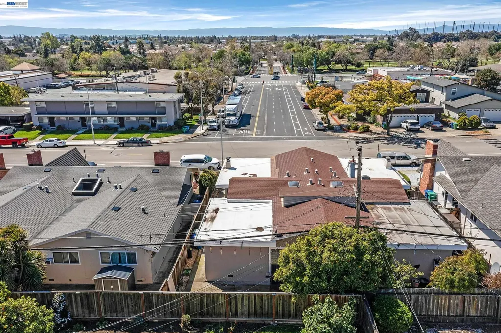 30236 Vanderbilt Street Hayward CA 94544