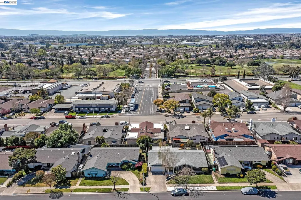 30236 Vanderbilt Street Hayward CA 94544