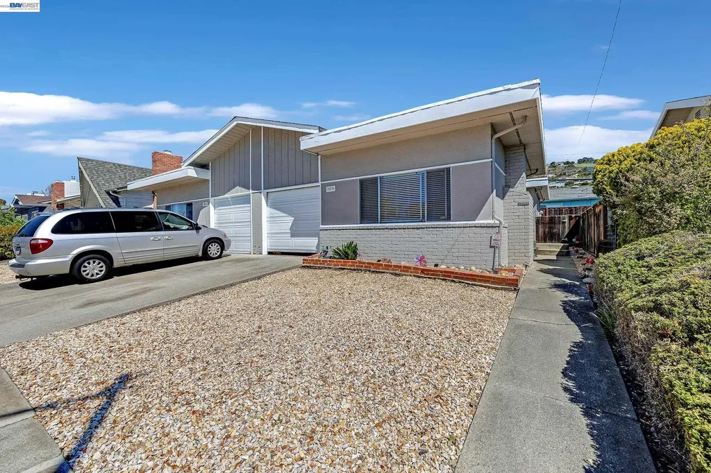 30236 Vanderbilt Street Hayward CA 94544