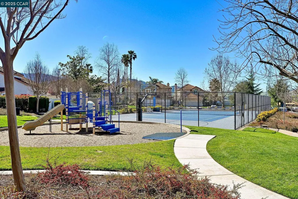 5233 Boulder Court Concord CA 94521