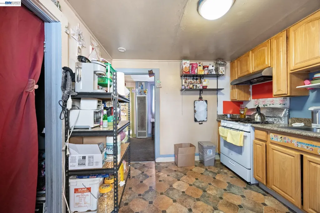 209 Dabner Street San Leandro CA 94577