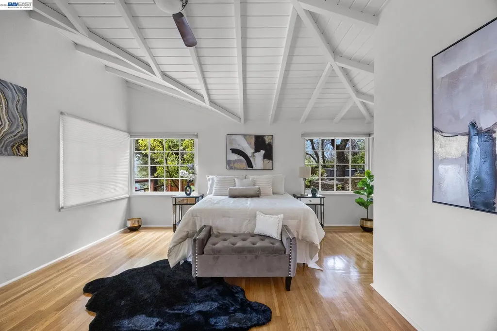 2976 Joaquin Miller Road Oakland CA 94602