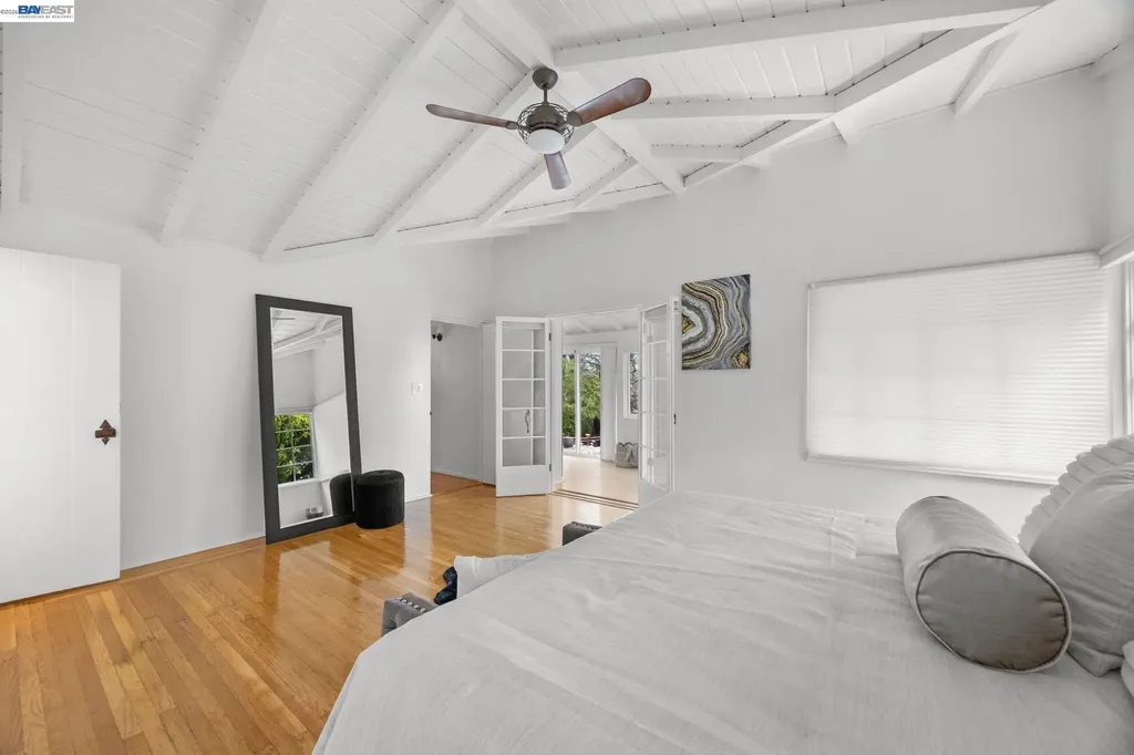 2976 Joaquin Miller Road Oakland CA 94602