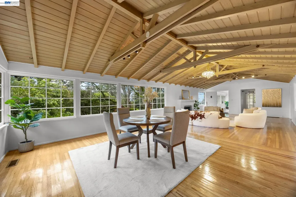 2976 Joaquin Miller Road Oakland CA 94602