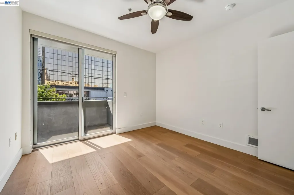2300 Broadway Oakland CA 94612