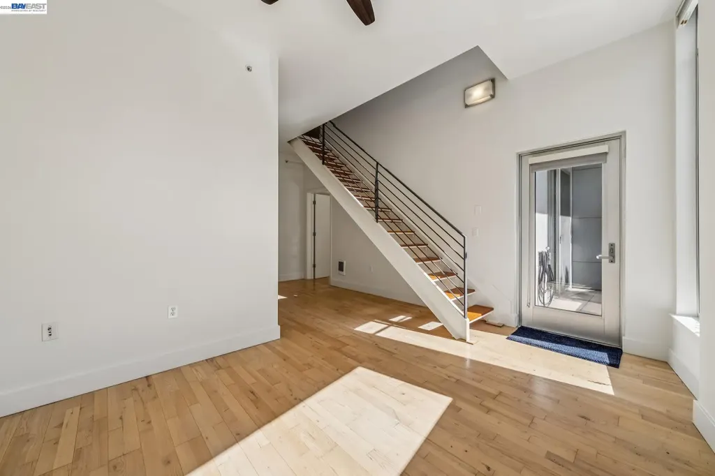 2300 Broadway Oakland CA 94612