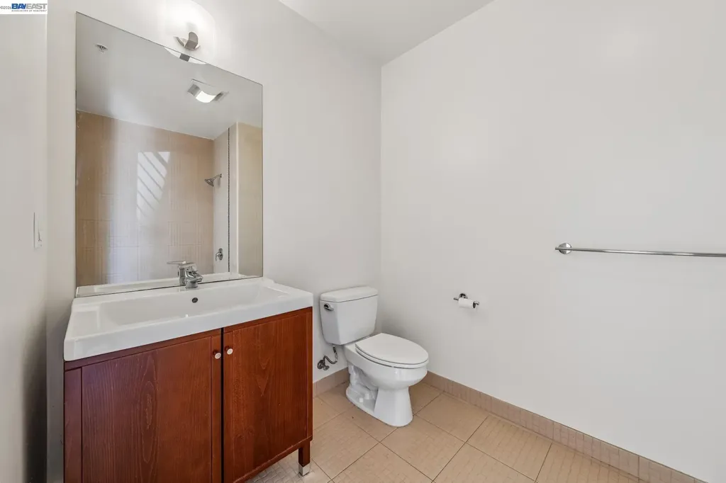 2300 Broadway Oakland CA 94612