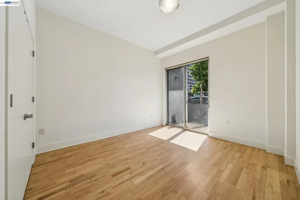 2300 Broadway Oakland CA 94612