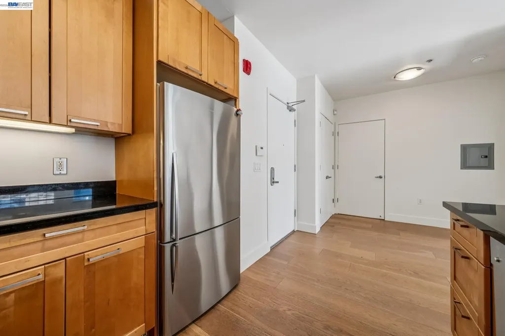 2300 Broadway Oakland CA 94612