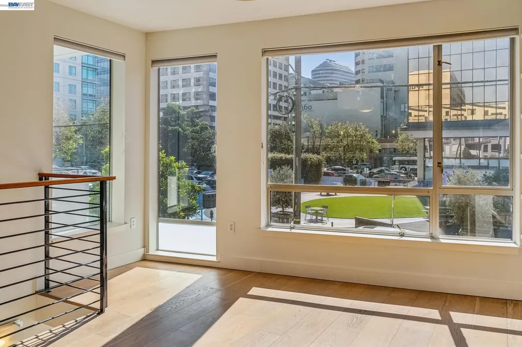 2300 Broadway Oakland CA 94612