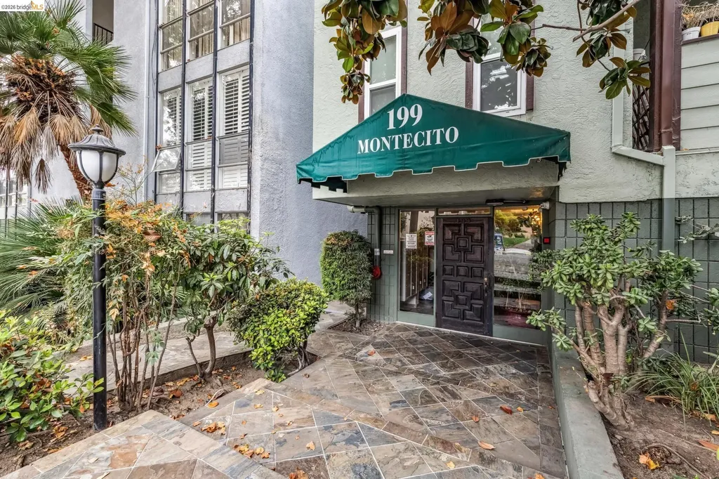 199 Montecito Avenue Oakland CA 94610
