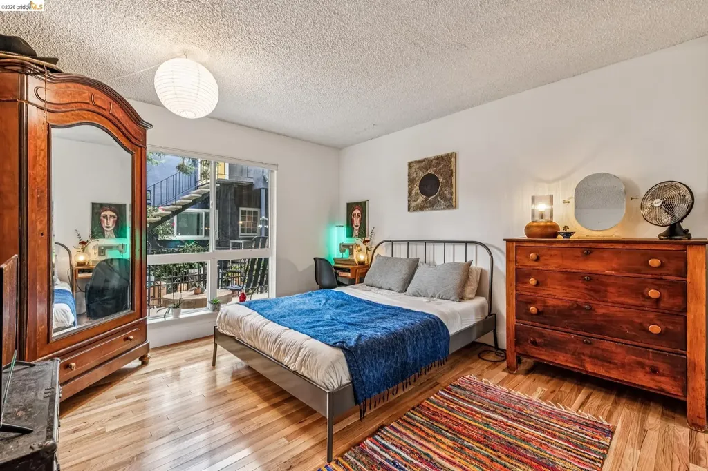 199 Montecito Avenue Oakland CA 94610