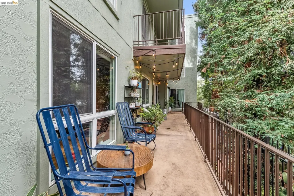 199 Montecito Avenue Oakland CA 94610