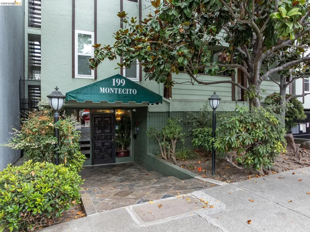 199 Montecito Avenue Oakland CA 94610
