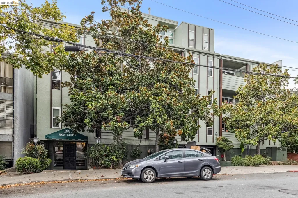 199 Montecito Avenue Oakland CA 94610