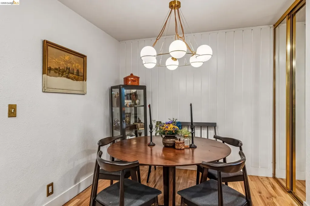 199 Montecito Avenue Oakland CA 94610