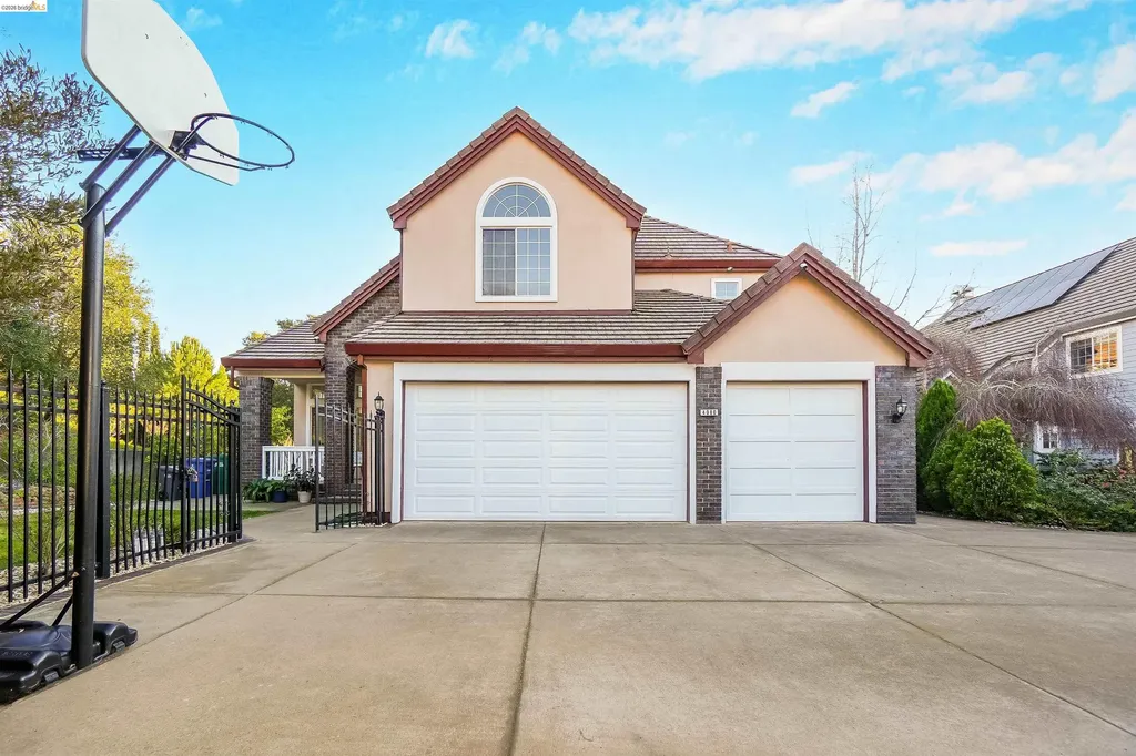 4080 Woodstock Road Hayward CA 94542