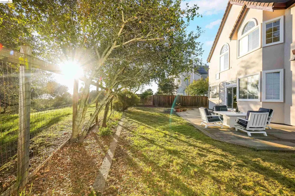 4080 Woodstock Road Hayward CA 94542