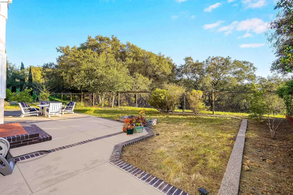 4080 Woodstock Road Hayward CA 94542