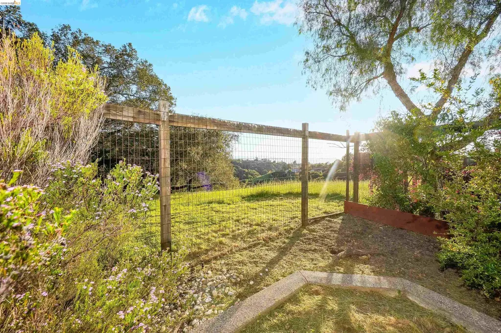 4080 Woodstock Road Hayward CA 94542