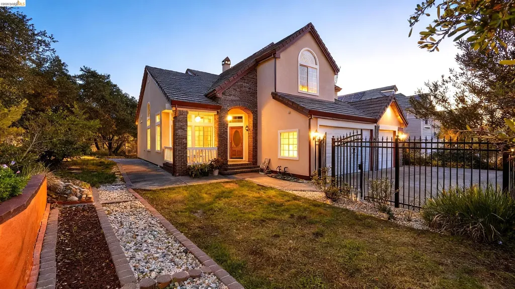 4080 Woodstock Road Hayward CA 94542