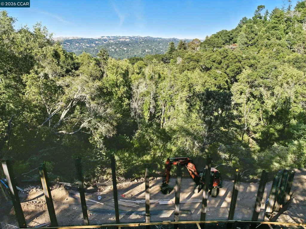 Camino Del Monte Orinda CA 94563