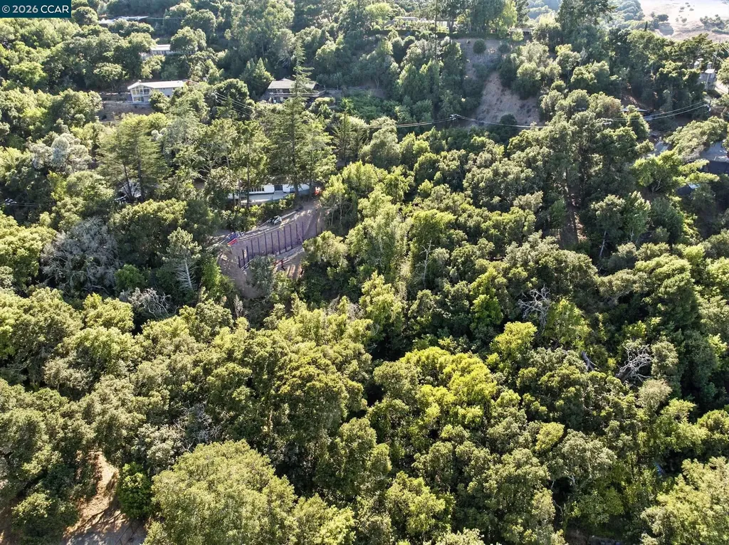 Camino Del Monte Orinda CA 94563