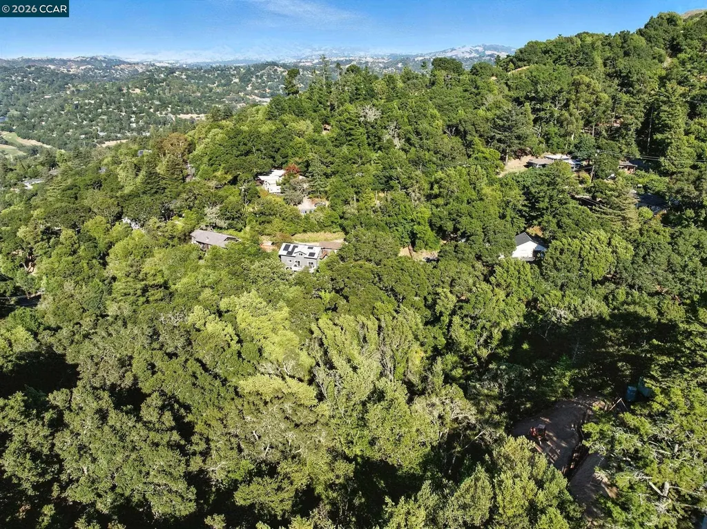 Camino Del Monte Orinda CA 94563